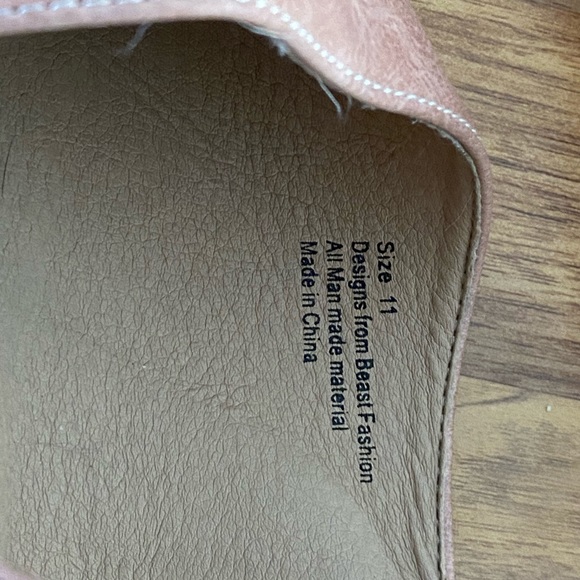 🧚‍♀️2/$35 Pink shoes - Picture 2 of 5